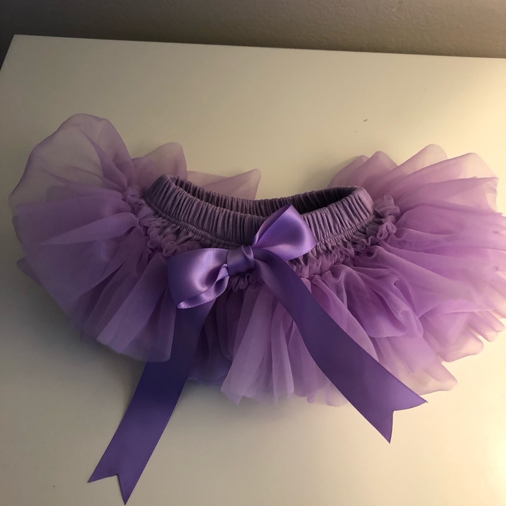 Purple tutu skirt for little one pictures